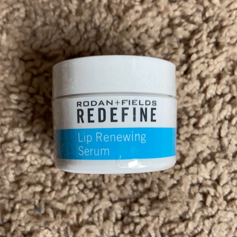 Rodan and Fields Redefine Lip Renewing Serum